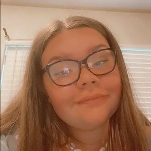 Meet your Posher, Briana